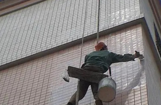 白山市卫生间漏水维修公司分享下白山市外墙防水的必要性。